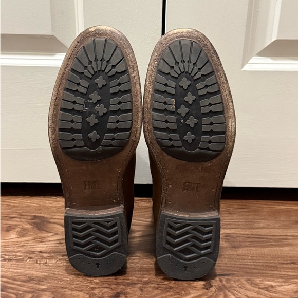 FRYE Tyler Chelsea Boot - Picture 2 of 7